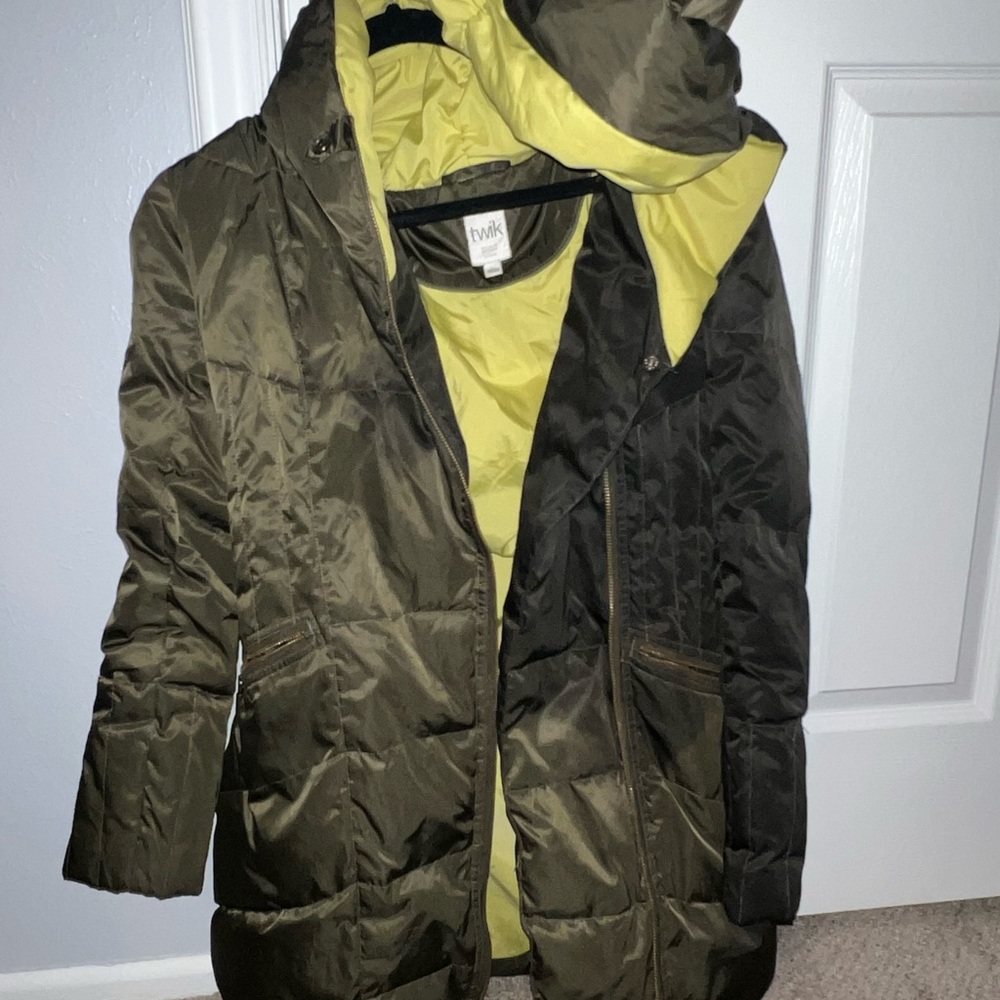Twik army green down coat in XS